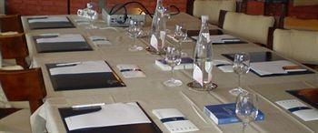 Logis - La Petite Rade Hotel 3*