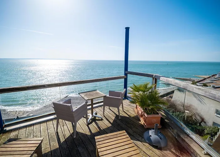 Logis Hotel - La Petite Rade