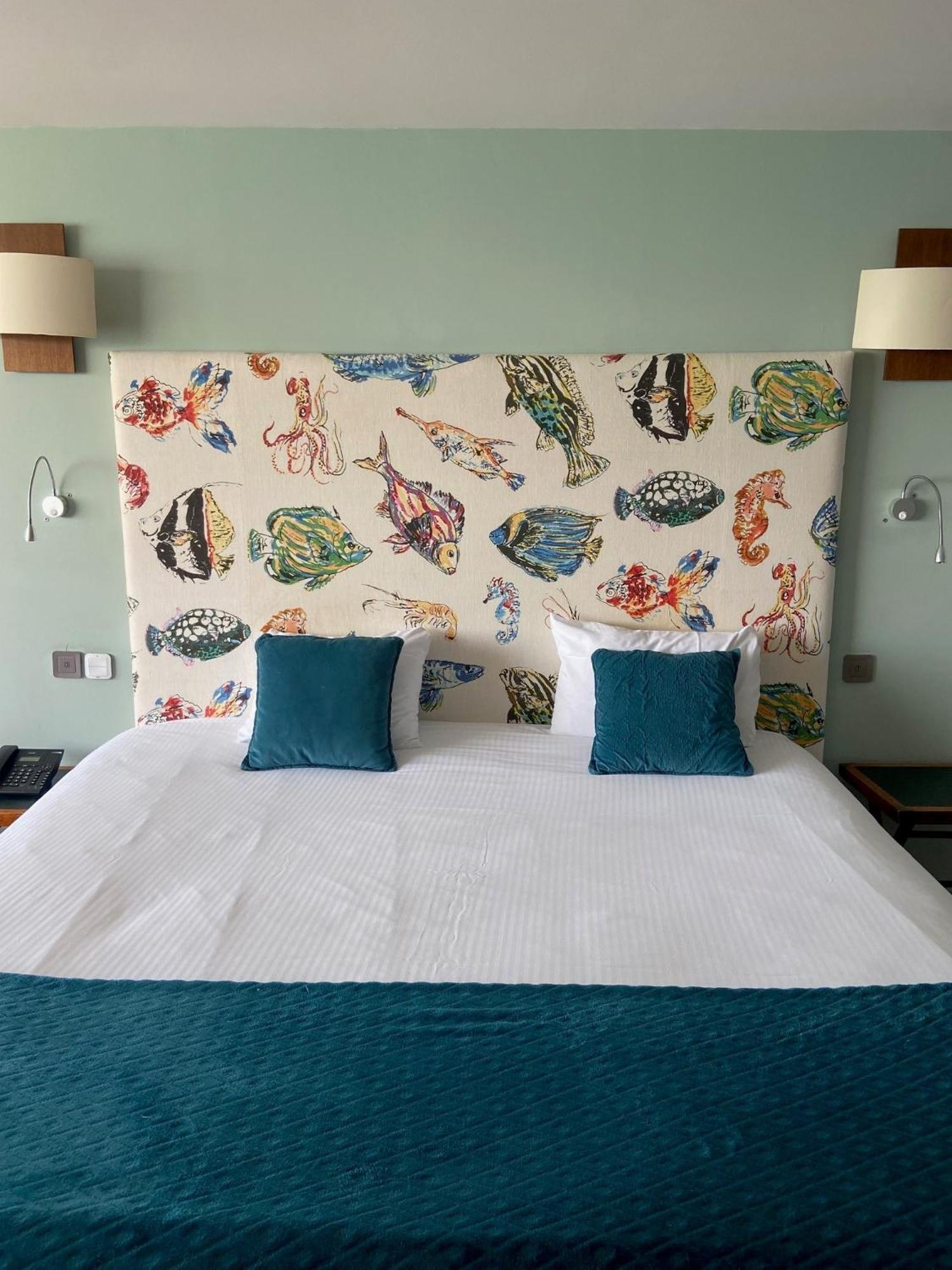 Logis - La Petite Rade Hotel 3*