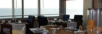 Logis - La Petite Rade Hotel 3*