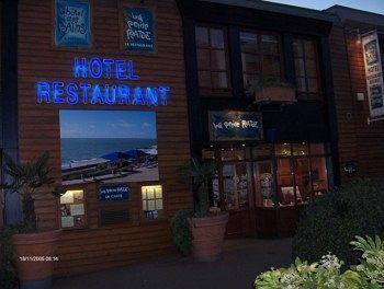 Logis - La Petite Rade Hotel 3*